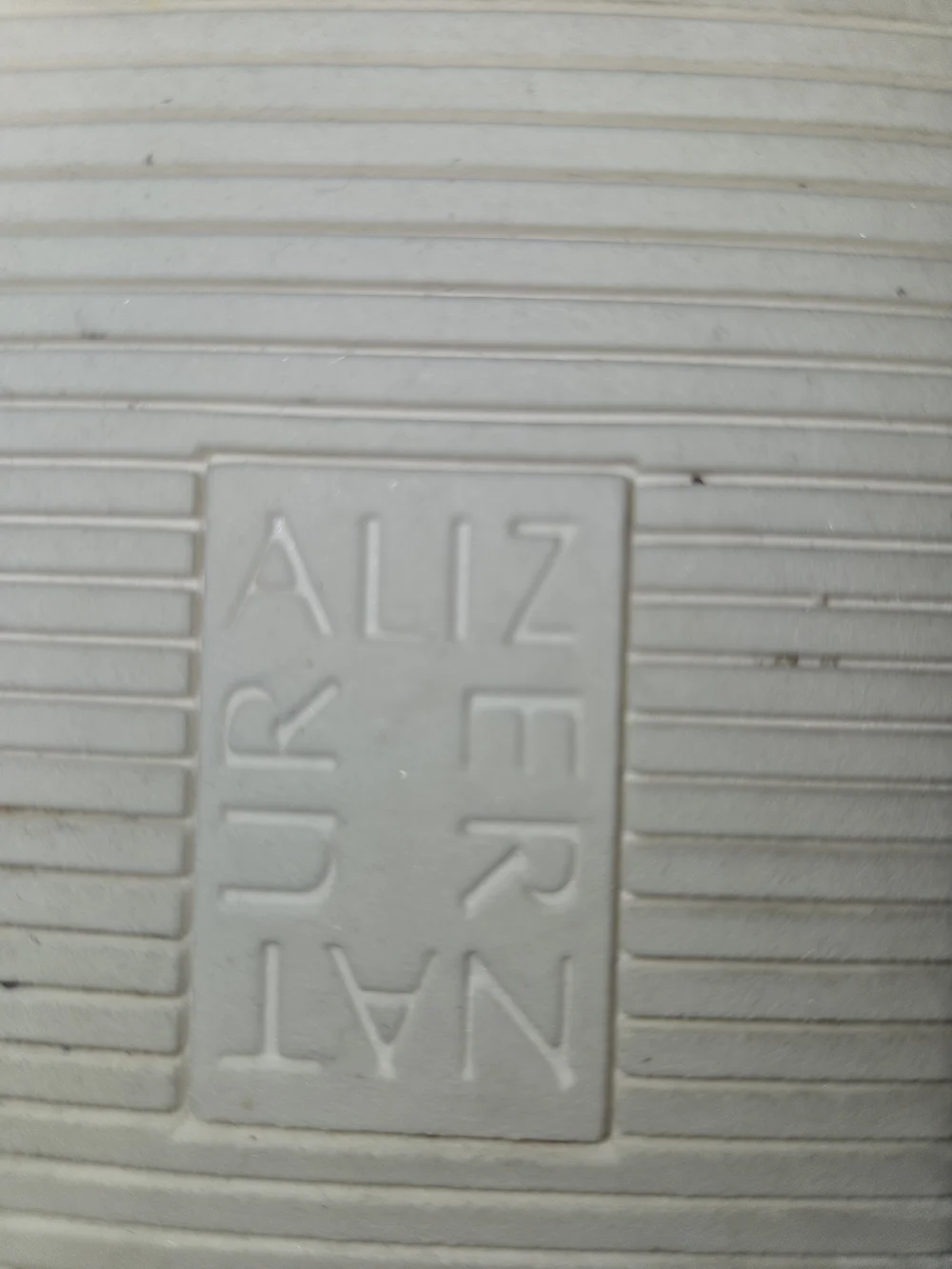 Naturalizer smooth pebbled